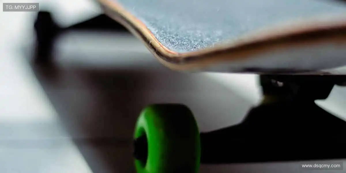 🎥专业解说,带你看透赛场背后的战术密码!🎙️